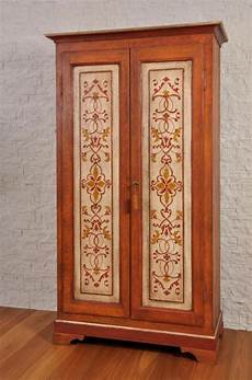 armadi veneziani armadi decorati tirolesi e veneziani archivi pagina 2 di armadi veneziani armadi decorati tirolesi e veneziani archivi pagina 2 di