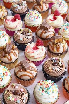 Como fazer Cupcakes para vender | Cupcake flavors, Yummy food dessert, Delicious desserts