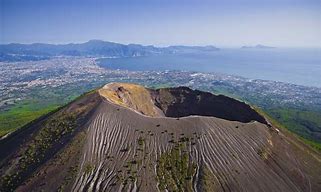 Image result for Gunung Vesuvius