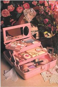 Image result for Makeup Girly Aesthetic Wallpaper