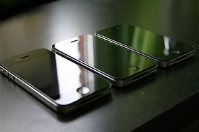 Image result for iPhone 4 LCD
