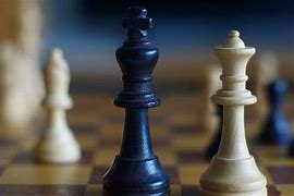 Image result for Queen vs King in Electronic Chess