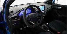 ford interni design accattivante spazio di carico e interni moderni ford interni design accattivante spazio di carico e interni moderni