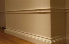 cornice marcapiano boiserie classica realizzata con cornice di marcapiano cornice marcapiano boiserie classica realizzata con cornice di marcapiano