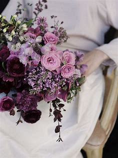 Purple bridal bouquet | Wedding & Party Ideas | 100 Layer Cake
