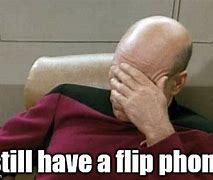 Результаты поиска изображений по запросу "Flip Phone Memes Samsung"