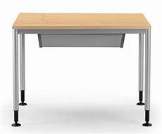 tavolo per pc tavolo con piedi regolabili porta pc a scomparsa idfdesign tavolo per pc tavolo con piedi regolabili porta pc a scomparsa idfdesign