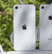 Image result for iPhone SE 2020 White vs 7 Plus