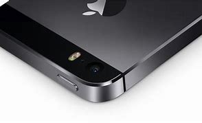 Image result for Black iPhone SE vs Space Gray iPhone 8