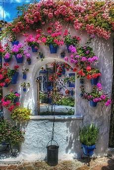 cortile spagnolo pozo de agua c 243 rdoba espa 241 a ventanas giardino fiori e cortile spagnolo pozo de agua c 243 rdoba espa 241 a ventanas giardino fiori e