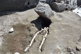 Image result for Pompeii Skeleton Lovers
