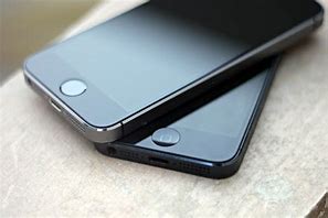 Image result for iPhone 5 vs iPhone 5S Space Grey Black