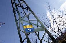 tralicci alta tensione vicino abitazioni leader no tav caduto dal traliccio ferrero forze dell tralicci alta tensione vicino abitazioni leader no tav caduto dal traliccio ferrero forze dell