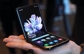 Image result for Samsung Galaxy Fold and Flip
