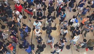 Image result for Taipei 101 Apple Store Opening Photos