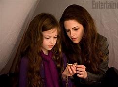 Image result for Twilight Breaking Dawn Part 2 Renesmee