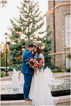 Logan LDS Temple and Canyon Bridals in Fall - Janelle & Co Photo