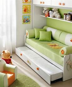 copriletto winnie the pooh letto a divano di winnie the pooh per cameretta copriletto winnie the pooh letto a divano di winnie the pooh per cameretta