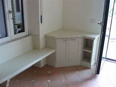 mobile bagno angolo mobile base ad angolo con panca falegnameria de biasi mobile bagno angolo mobile base ad angolo con panca falegnameria de biasi