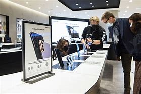 Image result for Samsung Store with Customer Pic