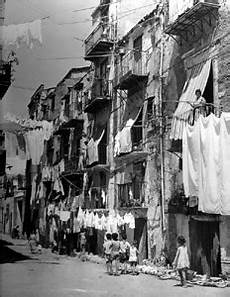 cortile cascino foto palermo anni 60 cortile cascino cortile cascino foto palermo anni 60 cortile cascino
