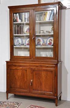 vetrine e credenze credenza con alzata vetrina a 4 ante prodotta nello stile vetrine e credenze credenza con alzata vetrina a 4 ante prodotta nello stile