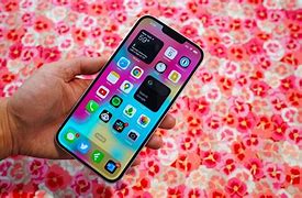 Image result for Apple iPhone 14 Plus vs SE