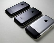 Image result for iPhone 2 Caméra