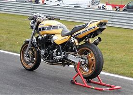 Image result for Yamaha XJR Track Day