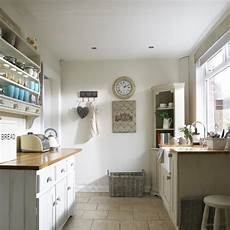 galley kitchen decorating ideas best 90 galley kitchen ideas 2018 interior decorating galley kitchen decorating ideas best 90 galley kitchen ideas 2018 interior decorating