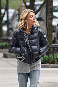 Image result for Skinny Jeans Kelly Ripa