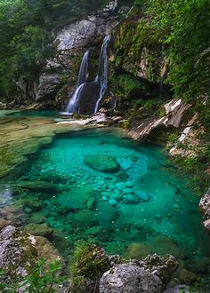 Soča River Valley, Slovenia (OC) [3702x5103] : r/EarthPorn