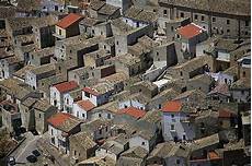 comune candela candela contro lo spopolamento il comune italiano offre comune candela candela contro lo spopolamento il comune italiano offre