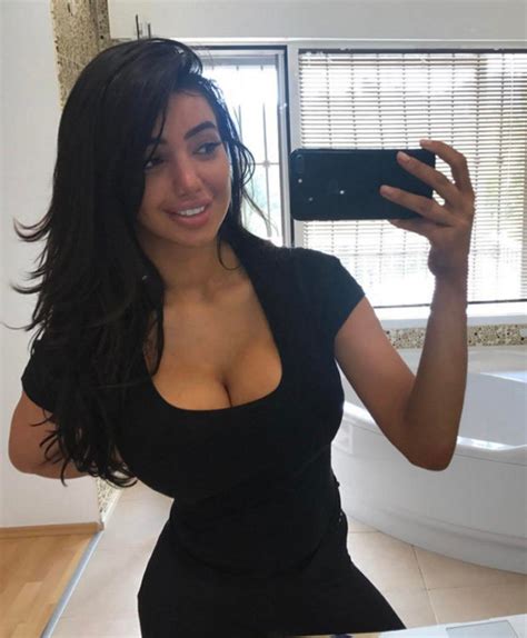 Latina Teen Selfie Nude
