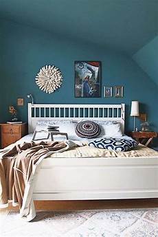 decorare pareti da letto idee per arredare la da letto con il verde petrolio decorare pareti da letto idee per arredare la da letto con il verde petrolio