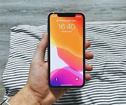 Image result for iPhone XR vs iPhone 13