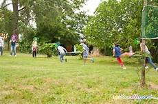 giochi da cortile per bambini gioco a squadre da fare all aperto la gara dei barellini giochi da cortile per bambini gioco a squadre da fare all aperto la gara dei barellini
