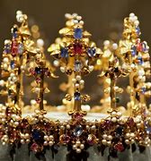 Image result for Queen Crown Art Gold