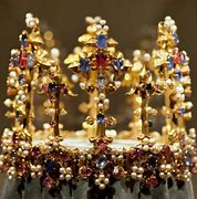 Image result for Queen Guinevere Medieval Crown