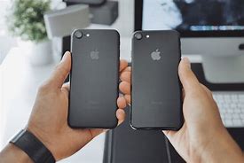 Image result for iPhone 7 Plus Jet Black vs Black