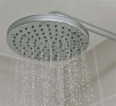 ahorro agua ducha c 243 mo ahorrar agua en el ba 241 o the home depot ahorro agua ducha c 243 mo ahorrar agua en el ba 241 o the home depot