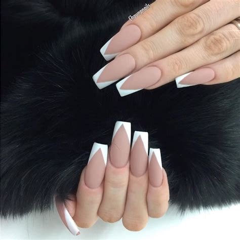 Nude Nails White Tip