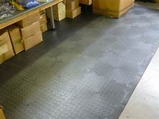 piastrelle industriali pavimenti industriali in pvc cania compack s a s piastrelle industriali pavimenti industriali in pvc cania compack s a s