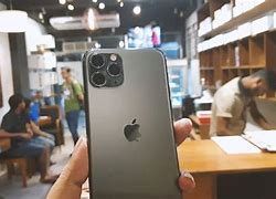 Image result for iPhone 11 vs Iphon 11Pro Photos
