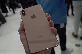 Image result for Ảnh iPhone XS Max Vàng Gone Bể