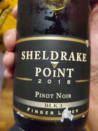 Résultat d’images pour Sheldrake Point Pinot Noir BLK3