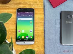 Image result for Huawei P 10-Plus vs Samsung S7