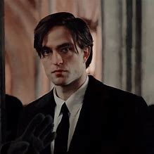 Image result for Bruce Wayne Scarf Robert Pattinson