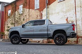 Image result for 2019 Chevy Silverado 1500 Lifted Damaged