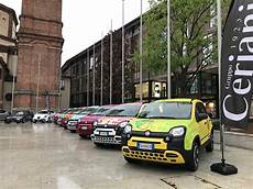 di legnano palio di legnano e ceriani auto prosegue la quot colorata di legnano palio di legnano e ceriani auto prosegue la quot colorata